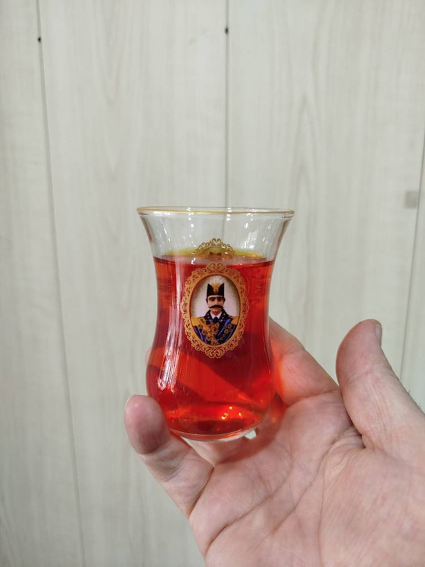 فنجان کمر باریک شاه عباسی